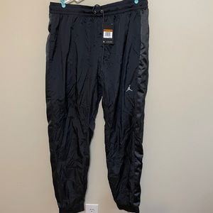 NWT men’s lined Nike Jordan windbreaker pants